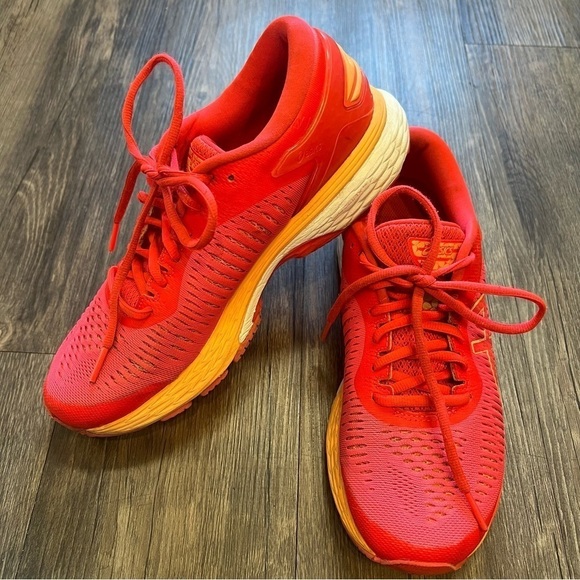 Asics Shoes - Women's ASICS GEL-Kayano 25 Diva Pink/Mojave Running Shoes Size 8